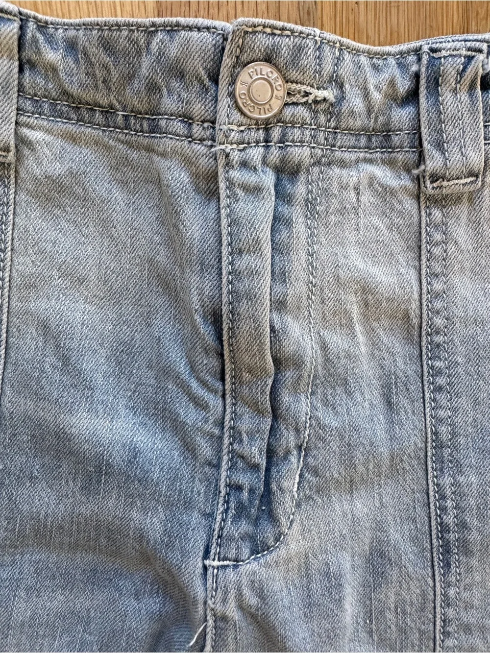 Anthropologie Pilcro Jean Shorts Bermuda oversized, cut off size 28 - Picture 2 of 9